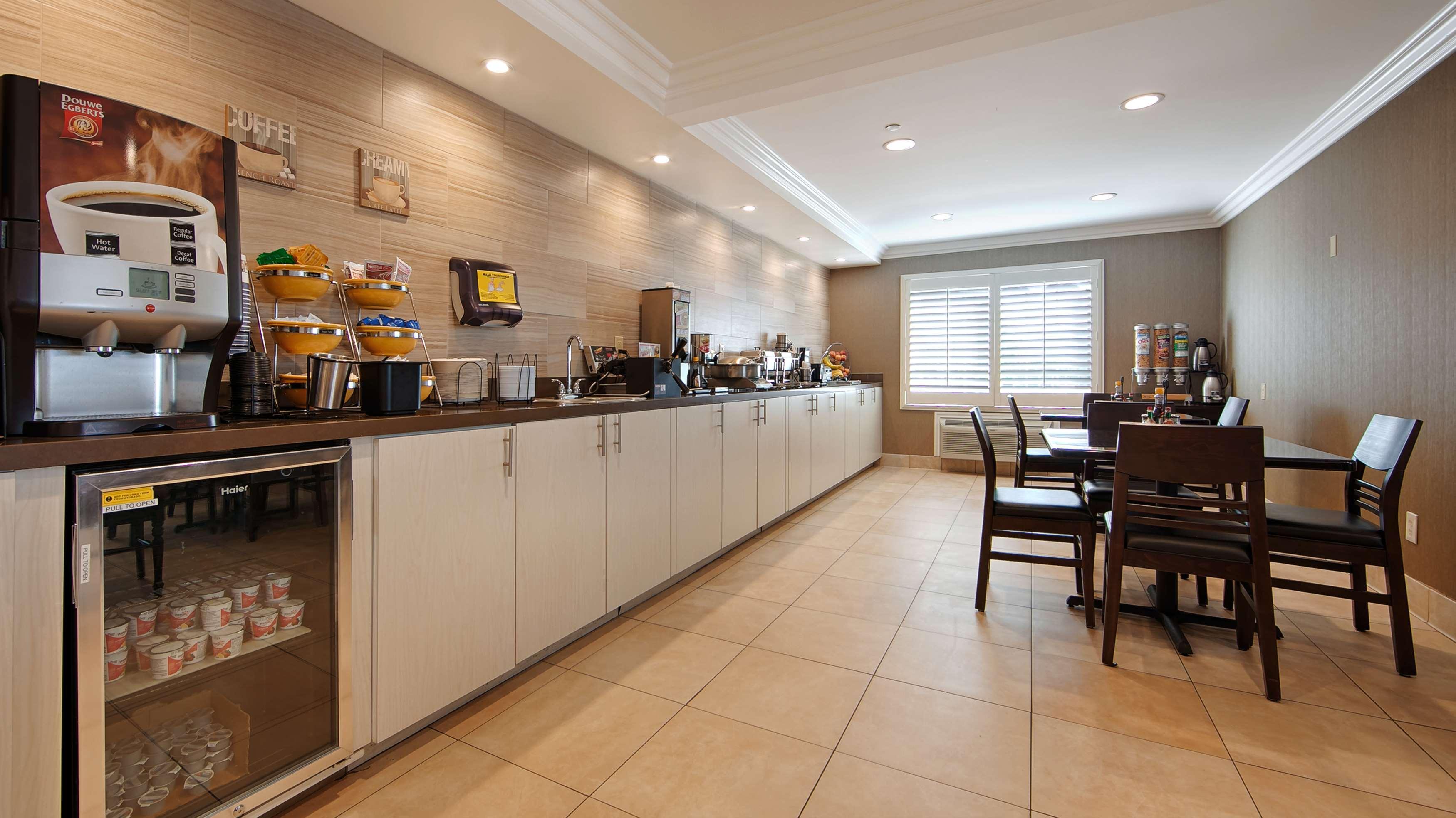 לוס אנג'לס Best Western Burbank Airport Inn מראה חיצוני תמונה